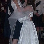 BRIDE GROOM DANCING