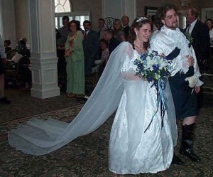 BRIDE GROOM ENTERING RECEPTION